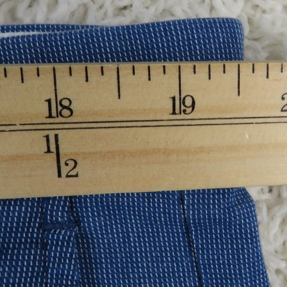 Old Navy* Men's 1.5" Belt Loop Ultimate Slim‎ Flat Front Shorts~ Size 40W - Picture 5 of 10